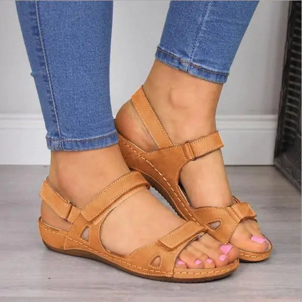 Women Strapped Sandals