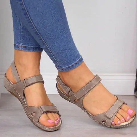 Women Strapped Sandals